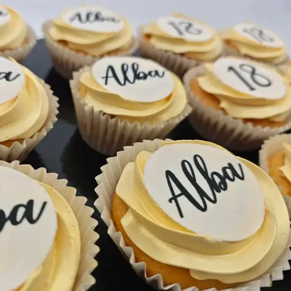 Cup Cakes Personalizados - Rio Grande Pastelería